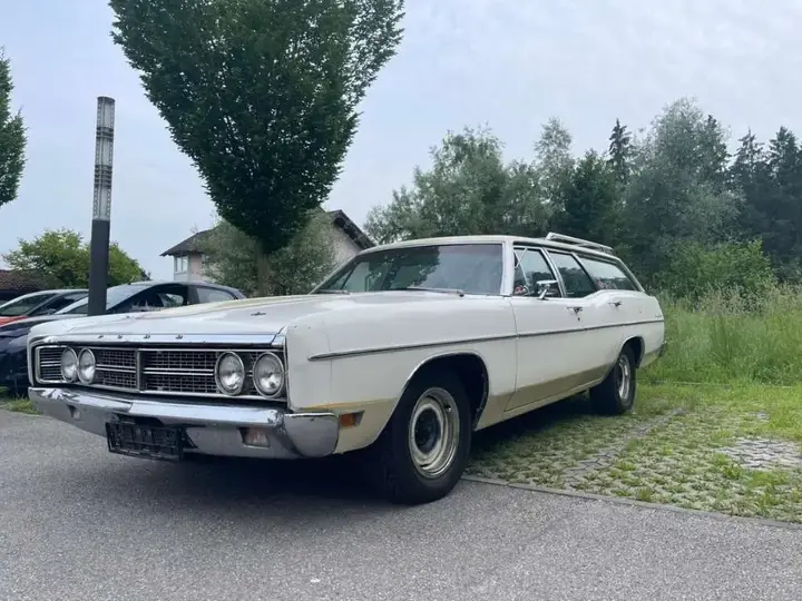 Ford Galaxie 1970 photo 2
