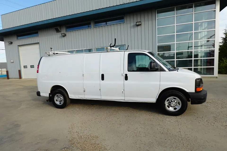 Chevrolet Express 2016 photo 3