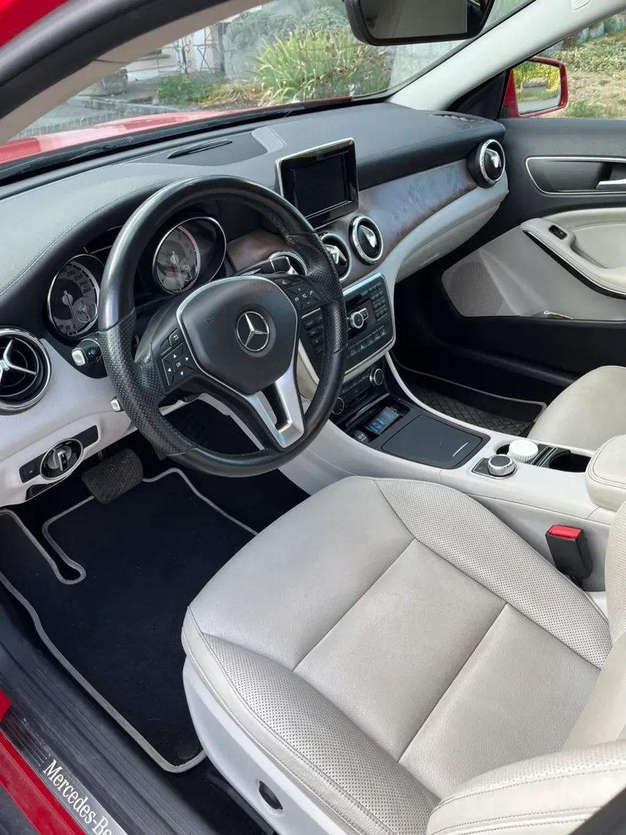 Mercedes-Benz Gla Class