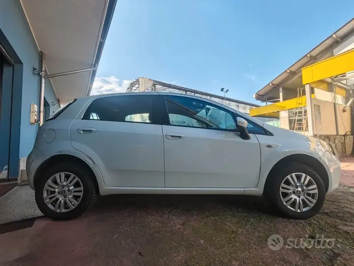 Fiat Punto 2014 photo 5