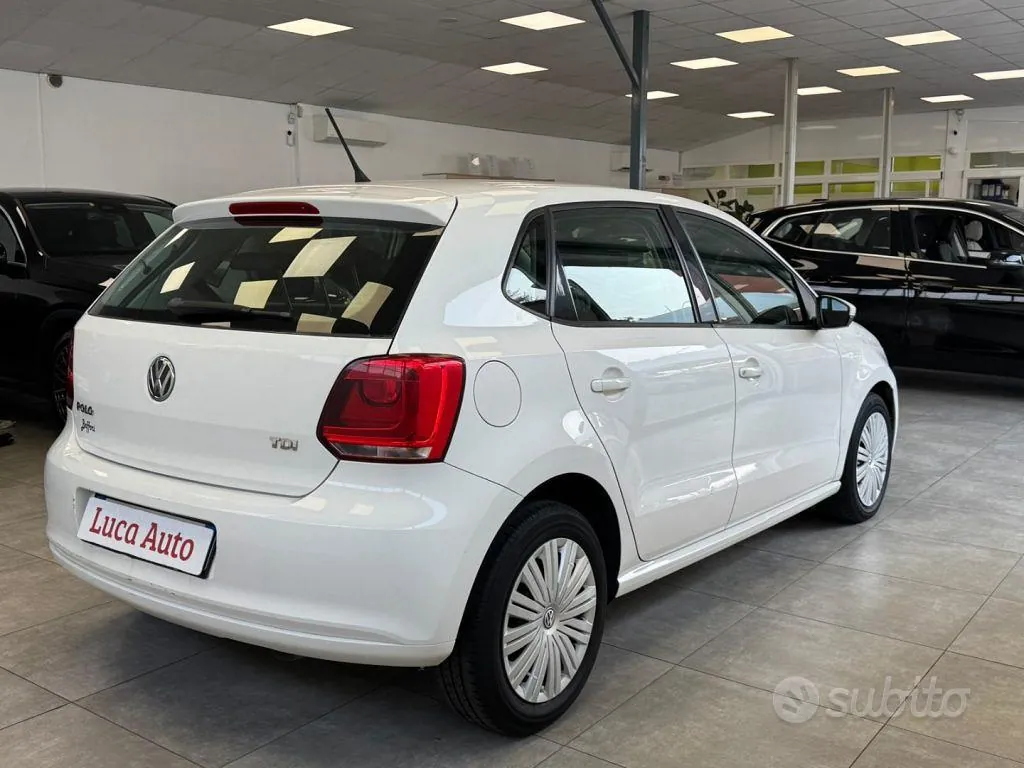 Volkswagen Polo 2012 photo 4