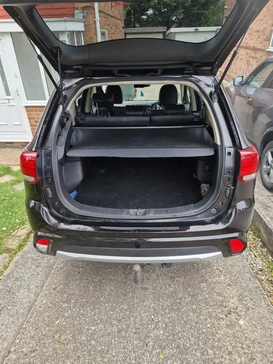 Mitsubishi Outlander 2018 photo 2