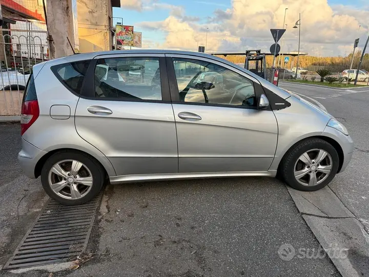 Mercedes-Benz A