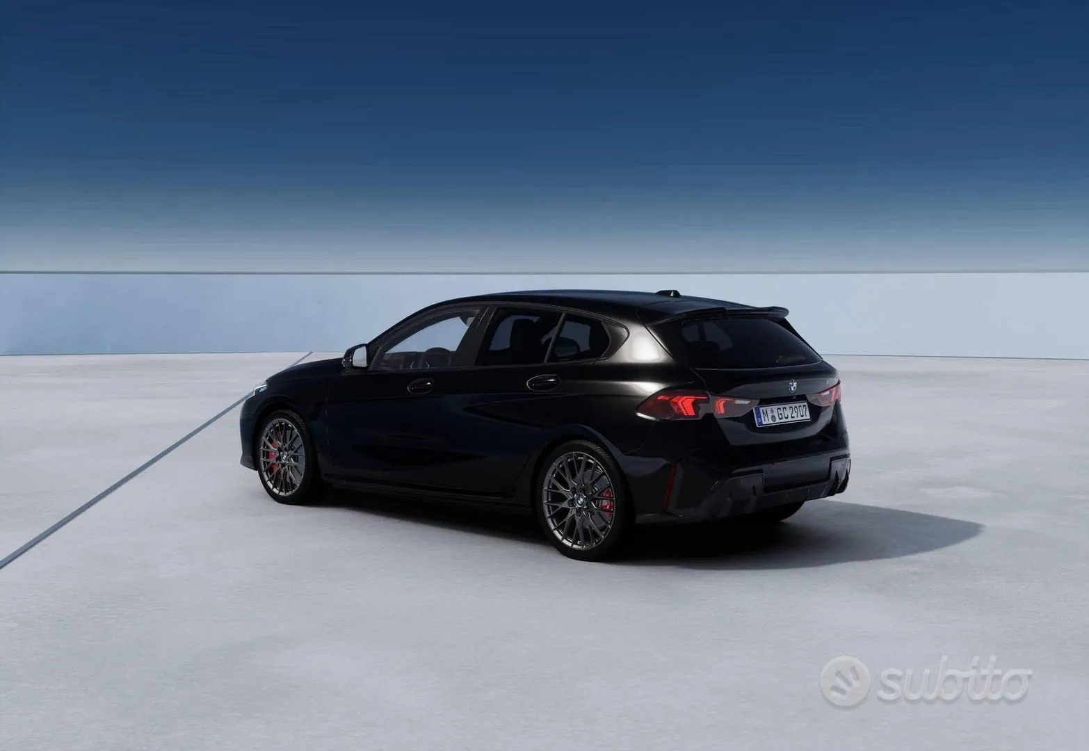 BMW 1 Series 2023 photo 2