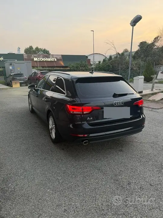 Audi A4 2016 photo 3