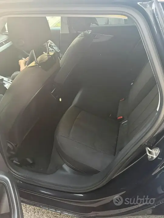 Audi A4 2016 photo 2