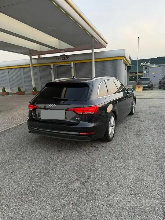 Audi A4 2016 photo 4