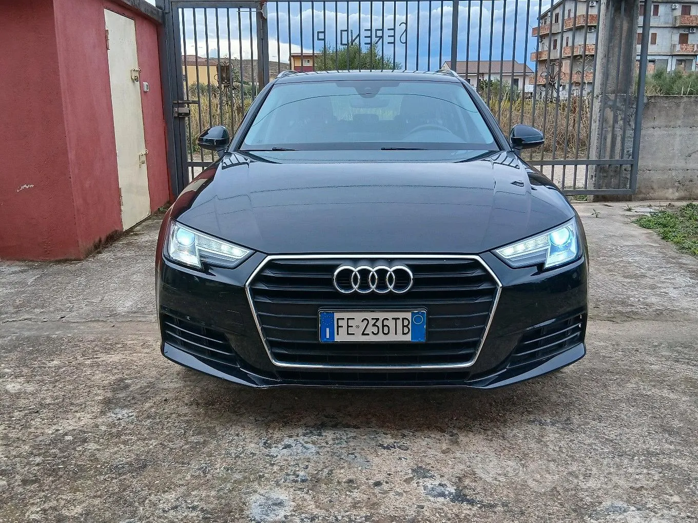 Audi A4 2016 photo 2