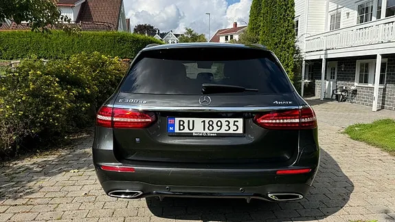Mercedes-Benz E-Class 2021 photo 3