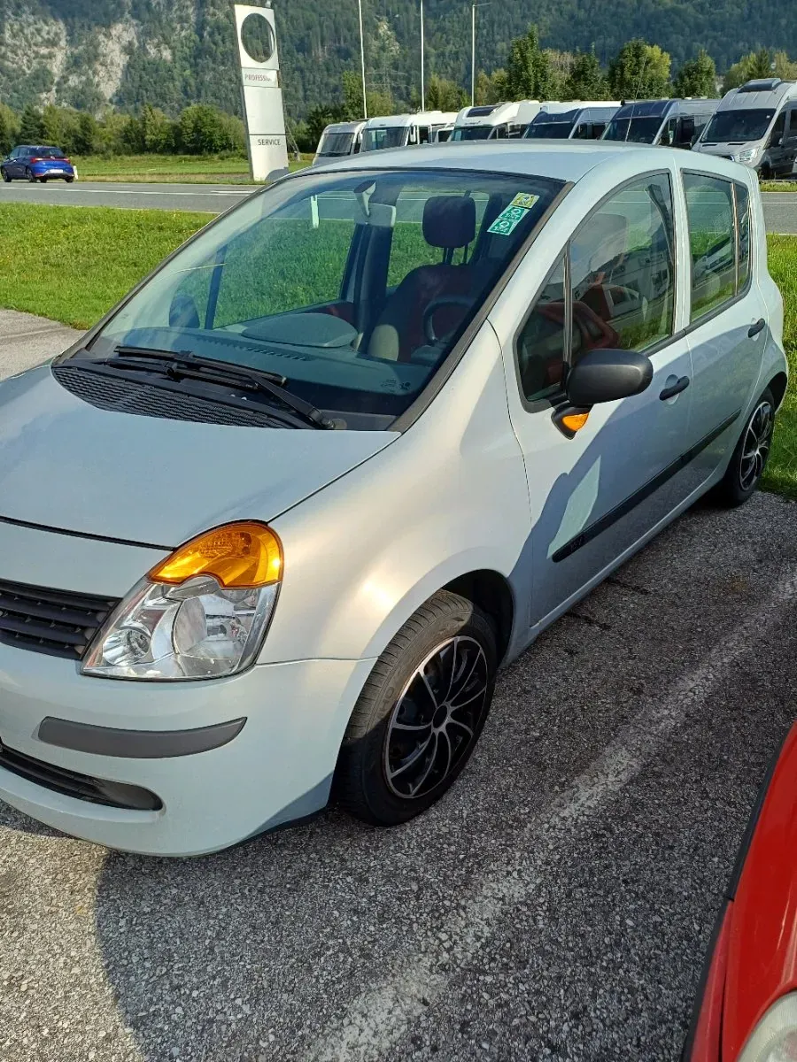 Renault Modus 2006 photo 2
