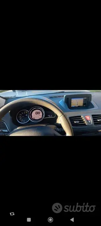 Renault Megane 2011 photo 4