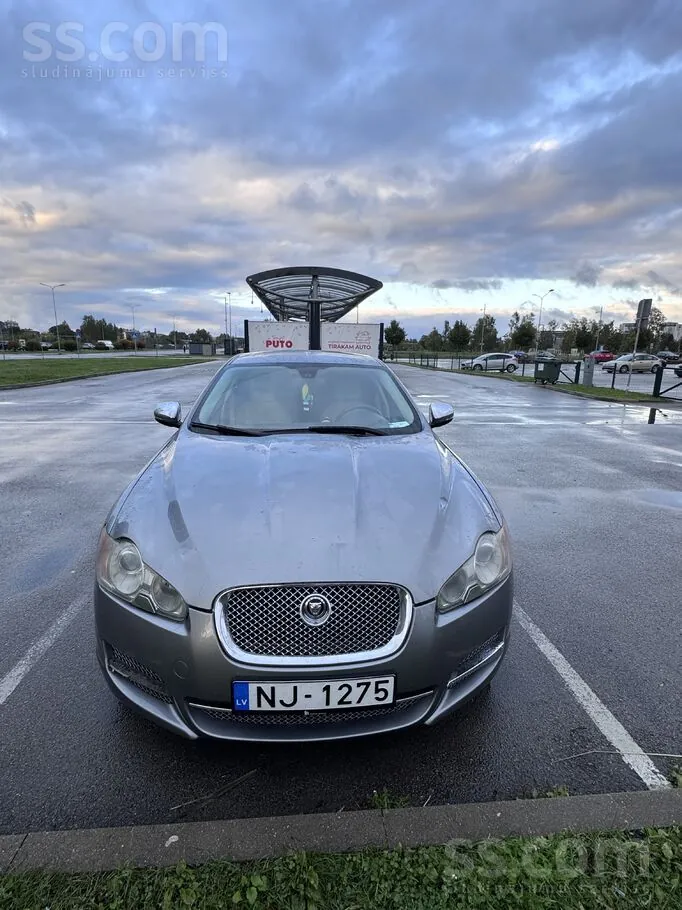 Jaguar Xf
