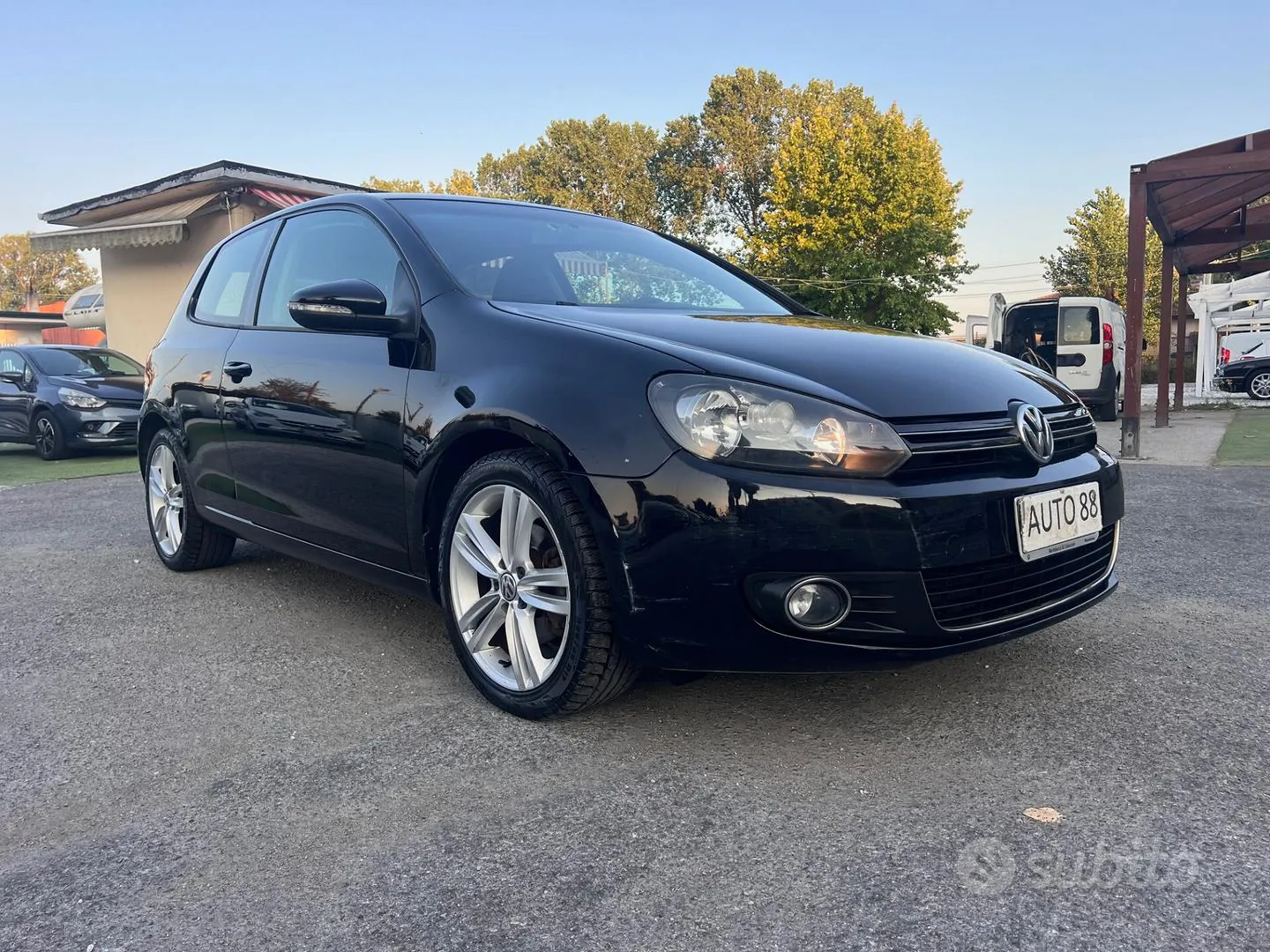 Volkswagen Golf 2010 photo 2