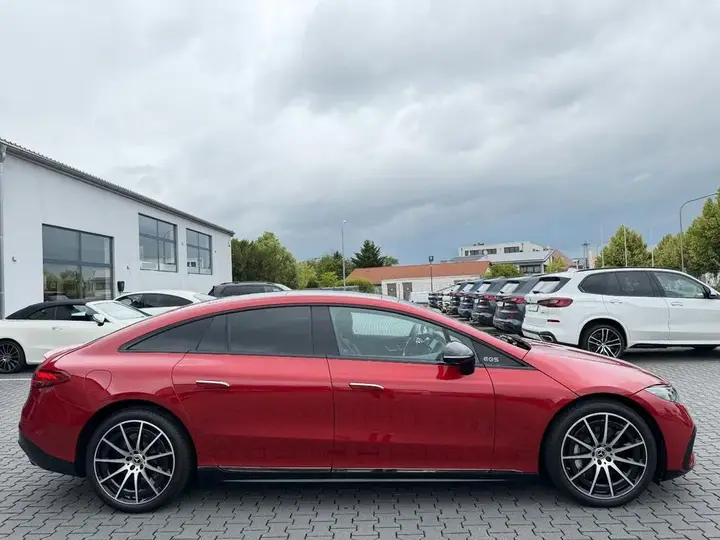 Mercedes-Benz Eqs