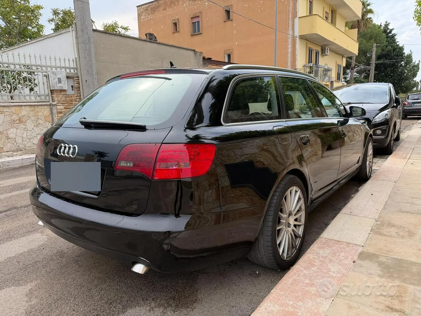 Audi A6 2011 photo 2
