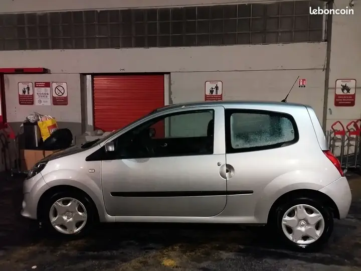 Renault Twingo 2027 photo 2