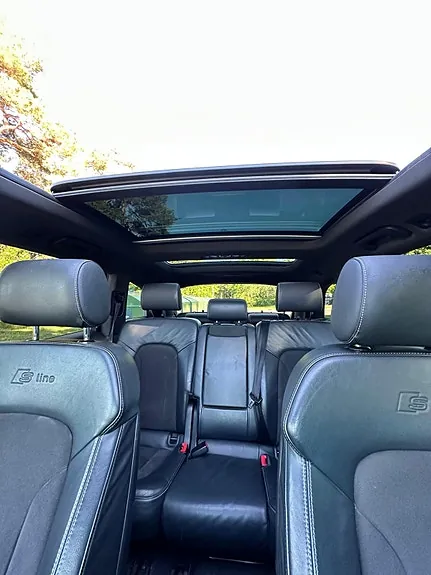 Audi Q7 2014 photo 2