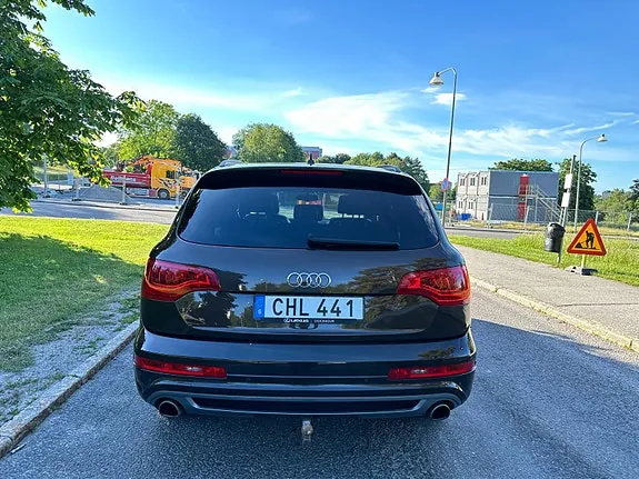 Audi Q7 2014 photo 5