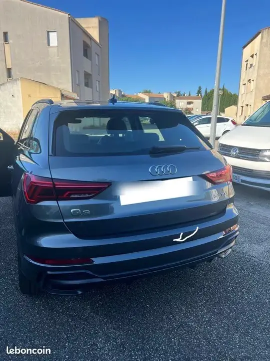 Audi Q3 2022 photo 2