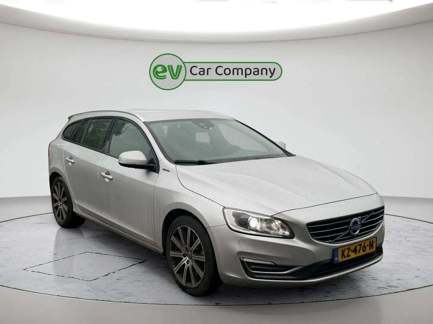 Volvo V60 2016 photo 2