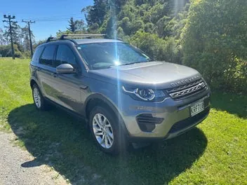Land Rover Discovery Sport 2017 photo 2