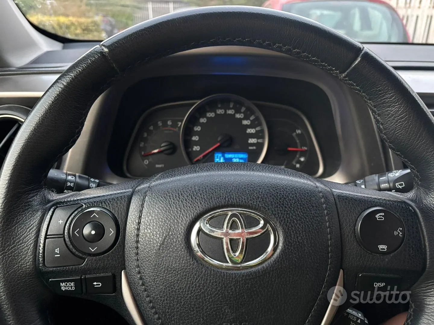 Toyota Rav4 2015 photo 4