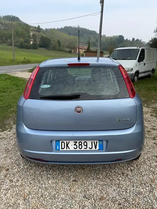 Fiat Grande Punto 2007 photo 4