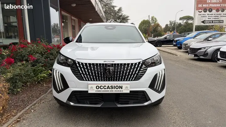Peugeot 2008 2025 photo 2