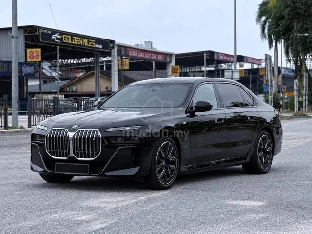 BMW I7