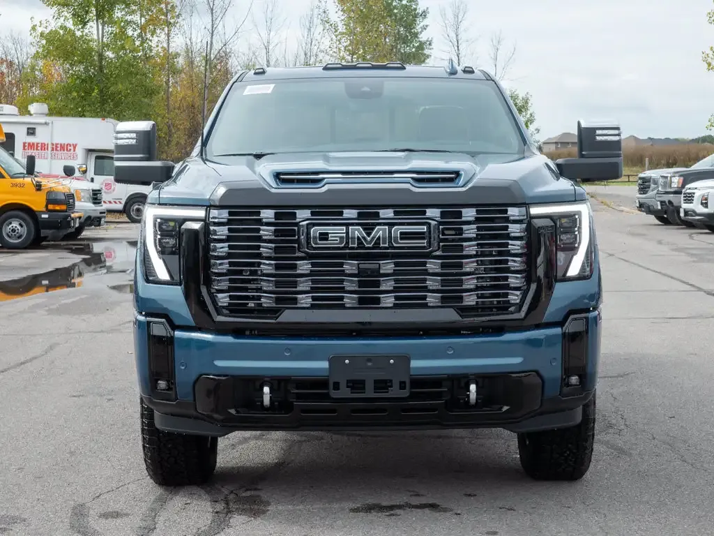 GMC Sierra 2500Hd 2026 photo 3