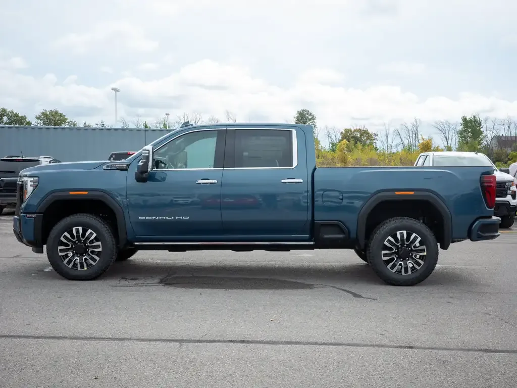 GMC Sierra 2500Hd 2026 photo 5