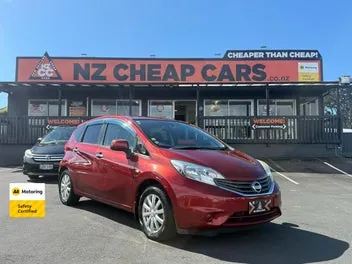Nissan Note 2012 photo 2