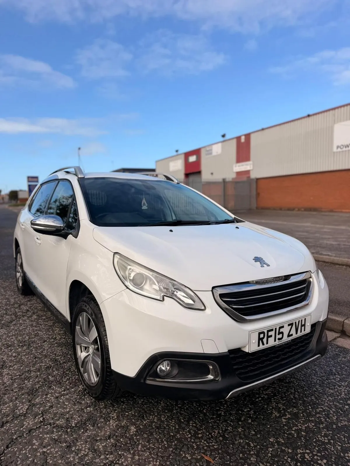 Peugeot 2008 2015 photo 3