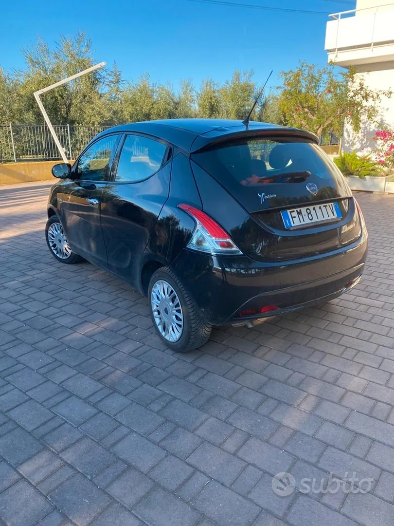 Lancia Ypsilon 2018 photo 3