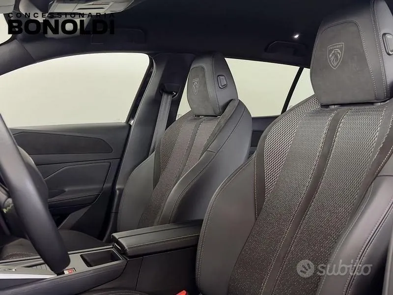 Peugeot 408 2025 photo 5
