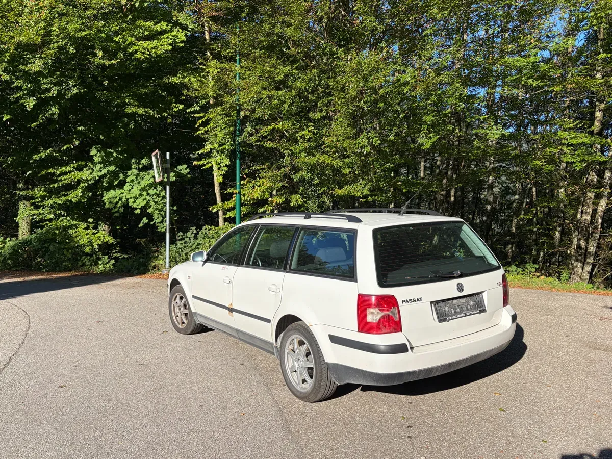 Volkswagen Passat 2001 photo 3