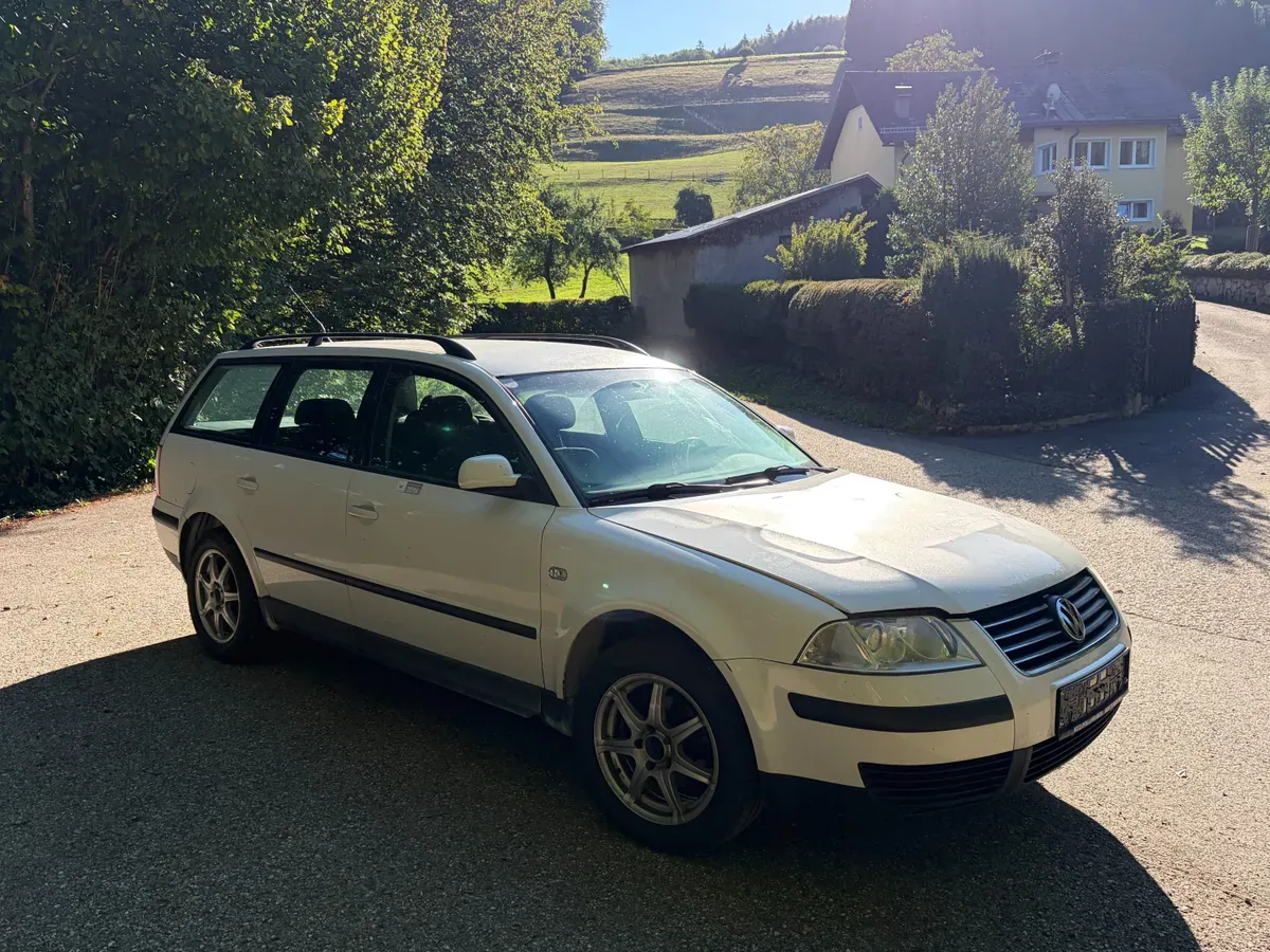 Volkswagen Passat 2001 photo 2