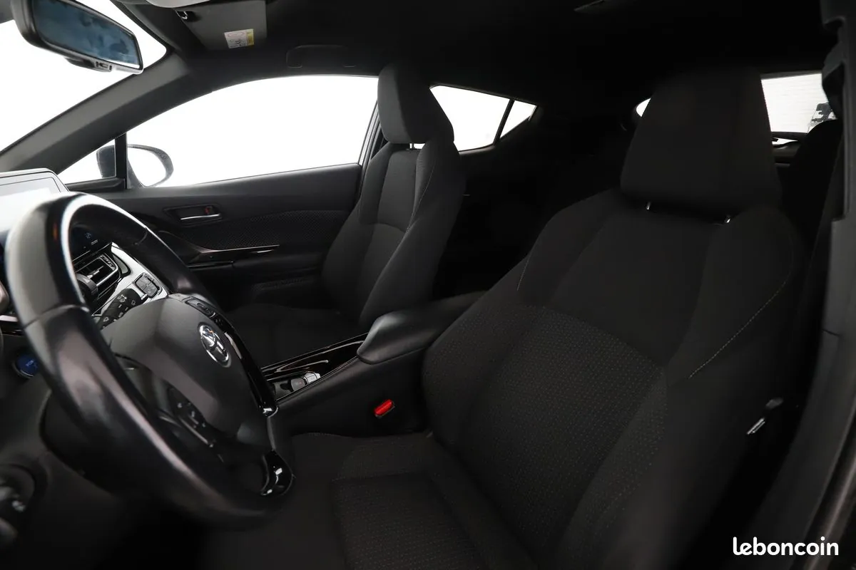 Toyota C-Hr 2018 photo 5