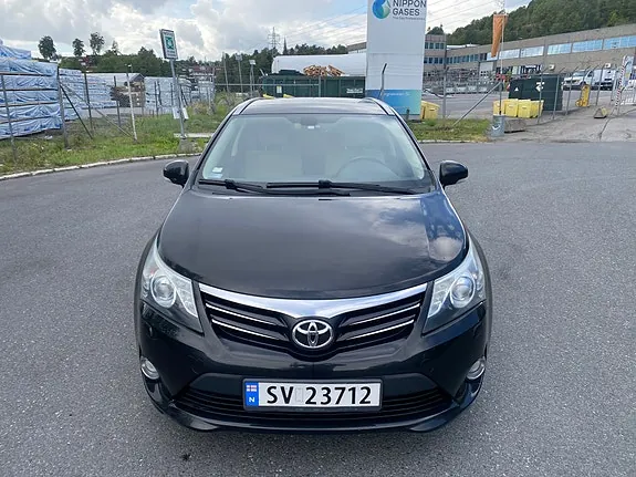 Toyota Avensis 2012 photo 4