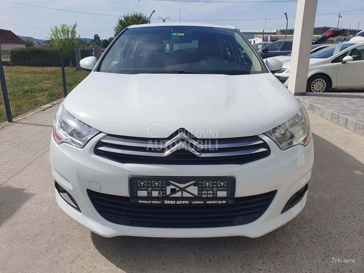 Citroen C4 2016 photo 2