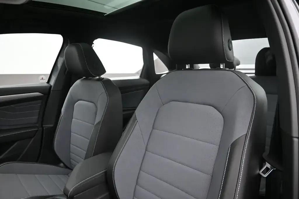 Volkswagen Jetta 2027 photo 4