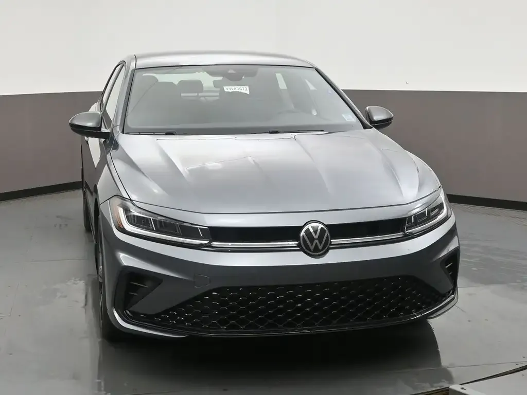 Volkswagen Jetta 2027 photo 2