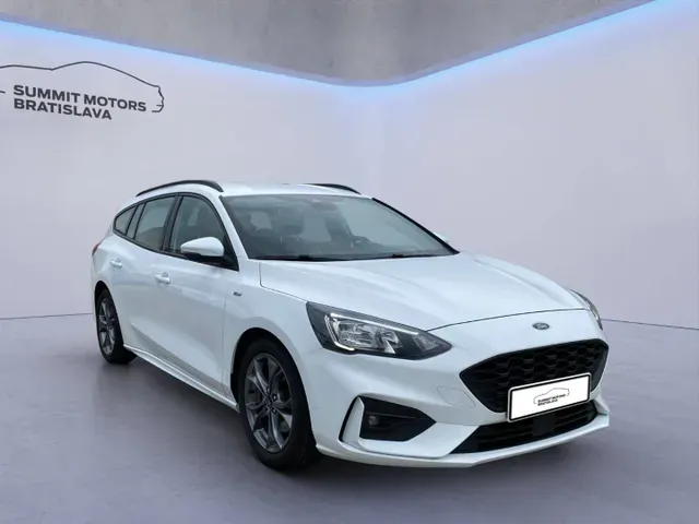 Ford Focus 2020 photo 2