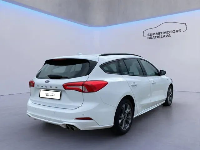 Ford Focus 2020 photo 4