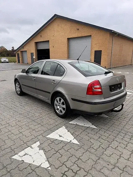 Skoda Octavia 2007 photo 4