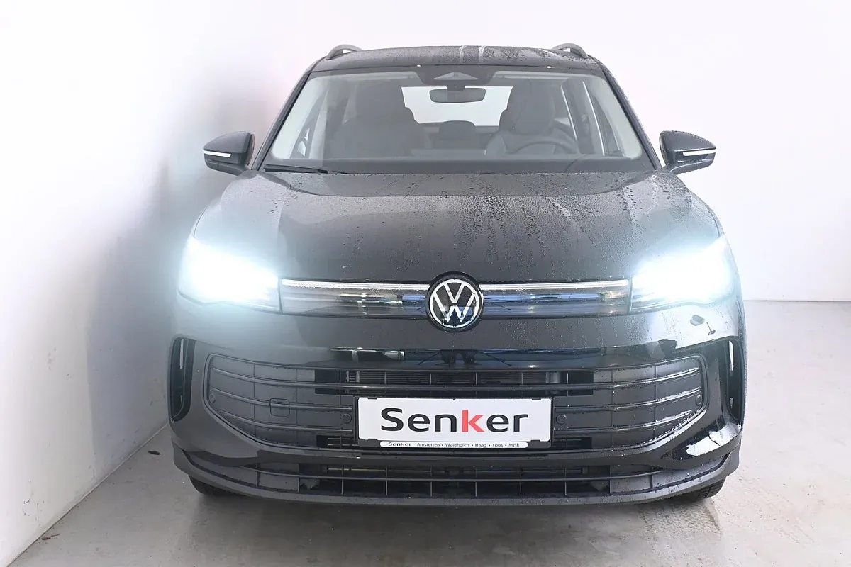 Volkswagen Tiguan 2025 photo 3