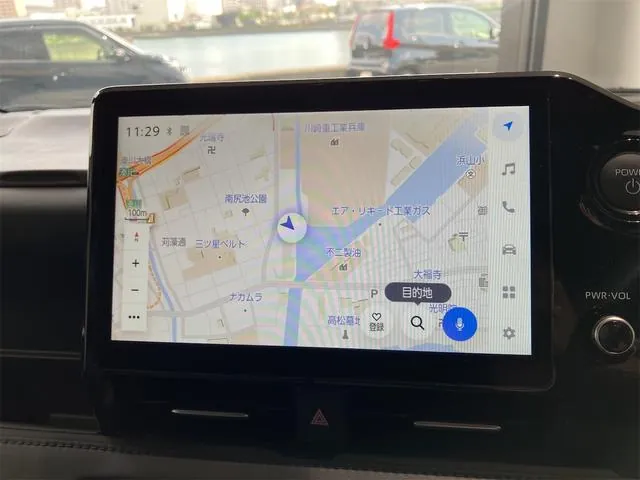Toyota Voxy 2024 photo 2