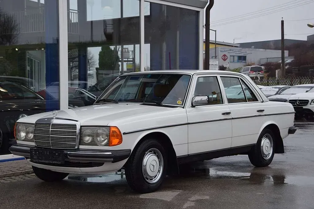 Mercedes-Benz Sonstige 1980 photo 2