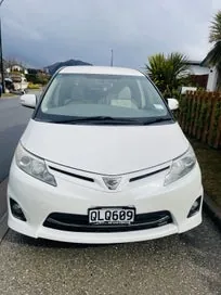 Toyota Estima 2009 photo 3