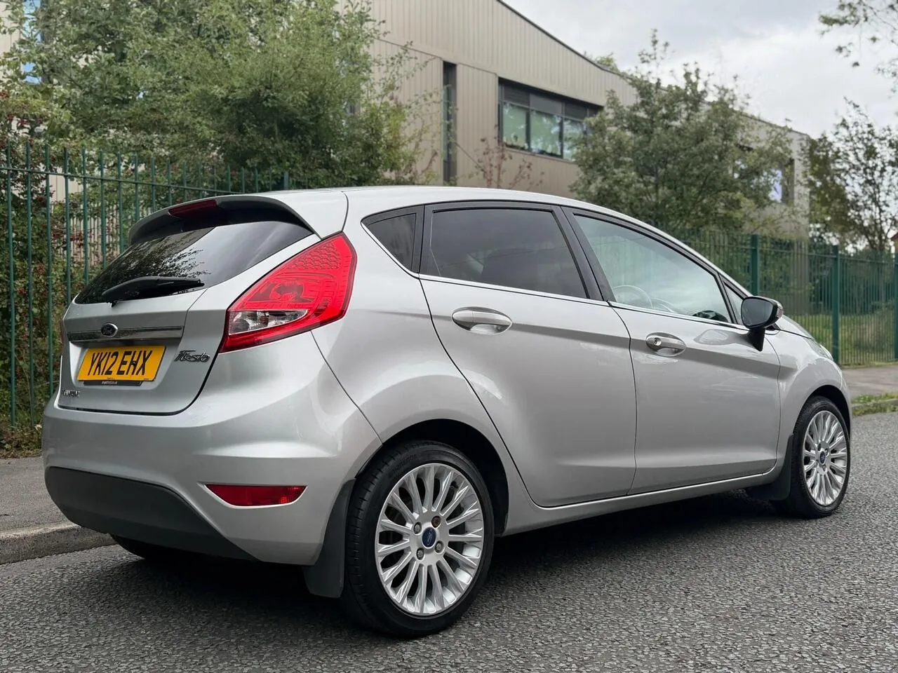 Ford Fiesta 2012 photo 3